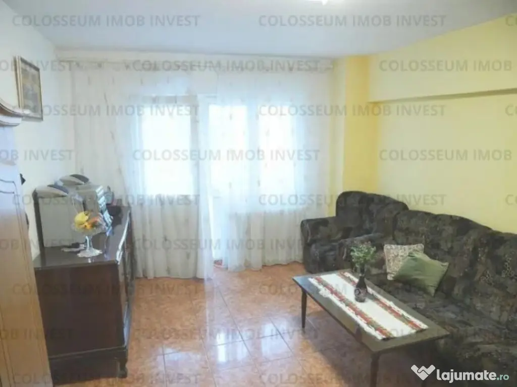 Apartament 4 camere, semidecomandat - zona Grivitei 