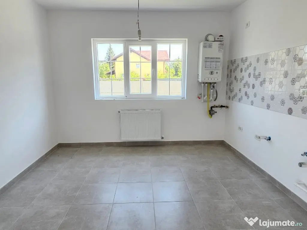 Casa pe parter+pod 3 CAMERE/Com.Berceni