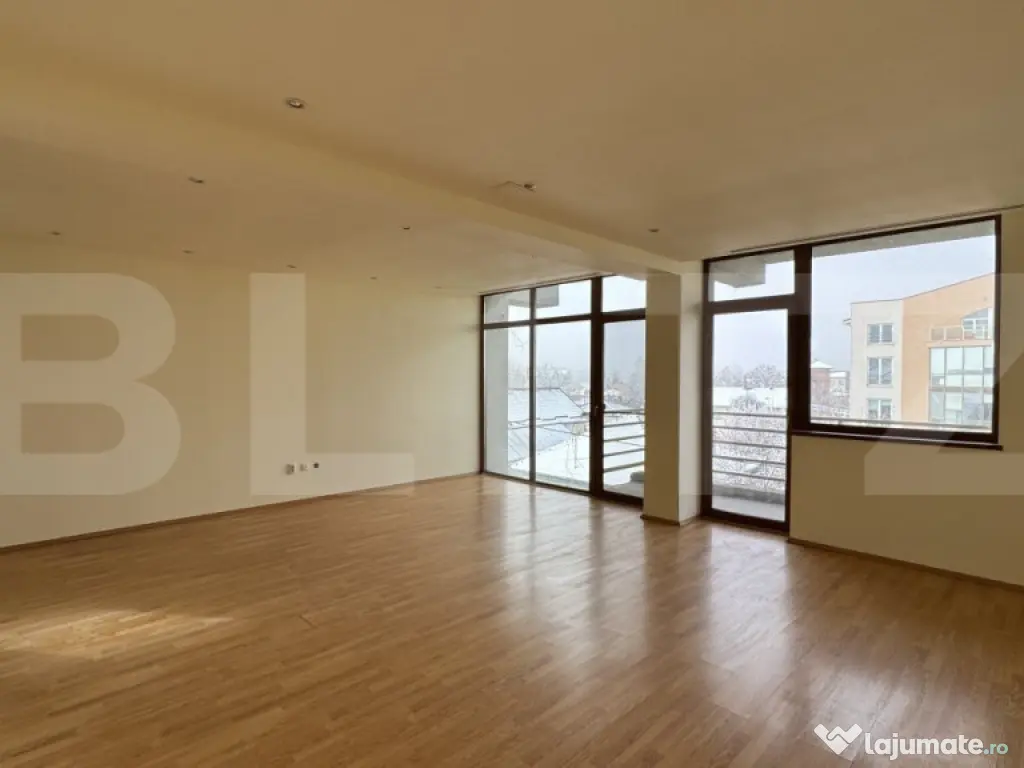 Penthouse pe 2 etaje la casă, 144 mp utili cu 113 mp teras?