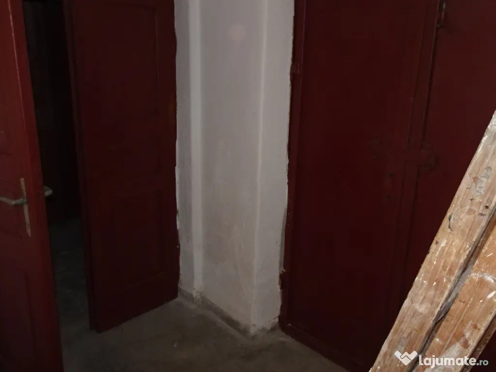 Vand apartament cu 4 camere cu garaj si beci in duplex in Deva, 