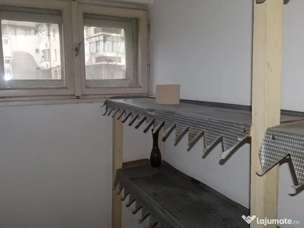 Vand apartament cu 4 camere cu garaj si beci in duplex in Deva, 
