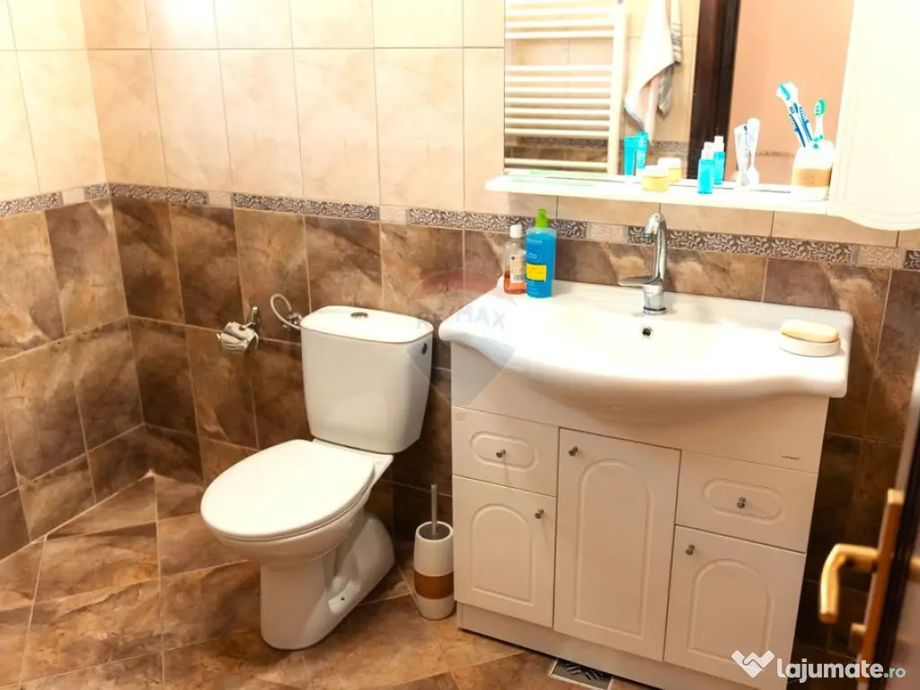 Casă / Vilă cu 4 camere de vânzare in Spataru, Buzau 