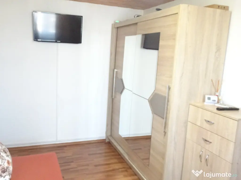 Vand apartament cu 2 camere, Deva, Dacia, mobilat 