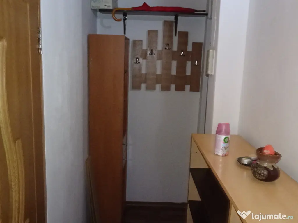 Vand apartament cu 2 camere, Deva, Dacia, mobilat 