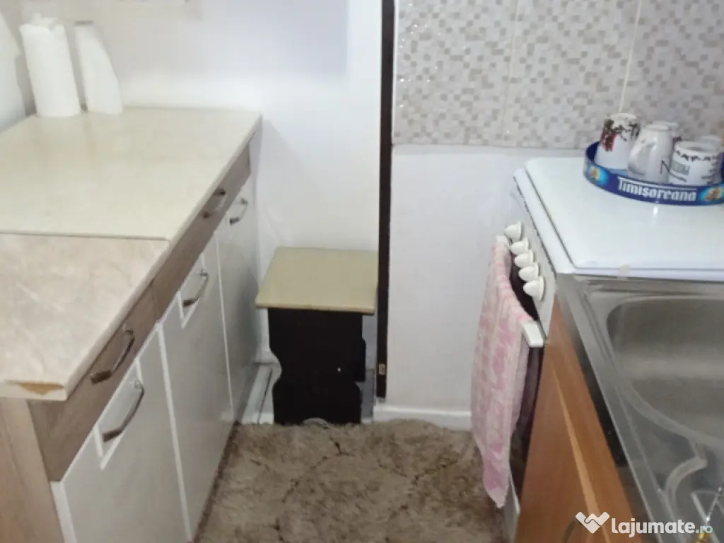 Vand apartament cu 2 camere, Deva, Dacia, mobilat 