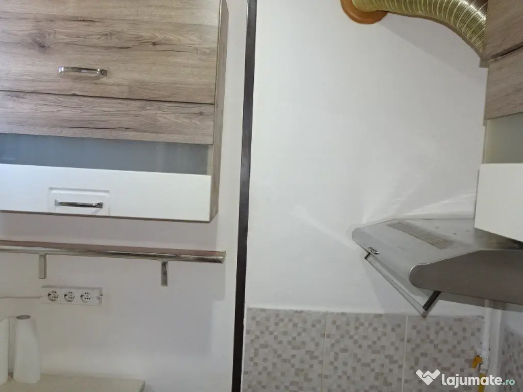 Vand apartament cu 2 camere, Deva, Dacia, mobilat 