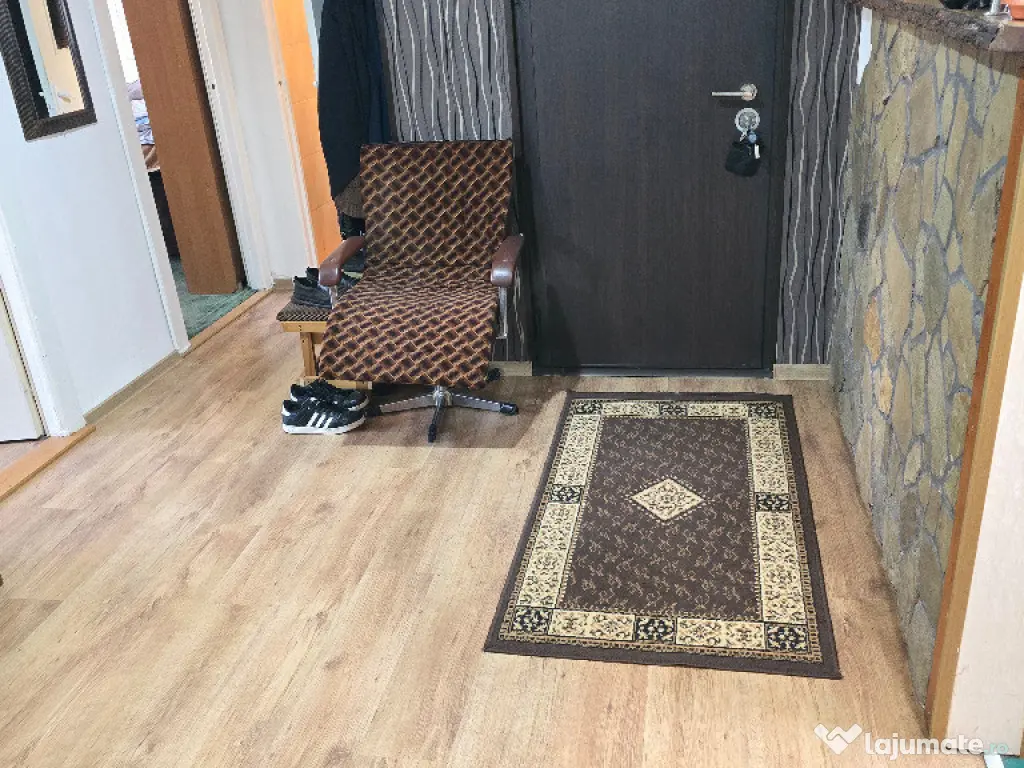 Vand apartament 4 camere decomandat in Deva, Progresul, 83 mp, et. 3 