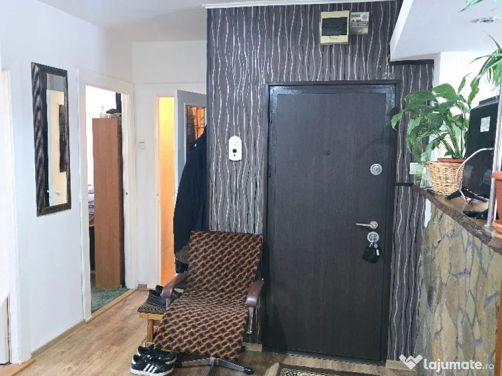 Vand apartament 4 camere decomandat in Deva, Progresul, 83 mp, et. 3 