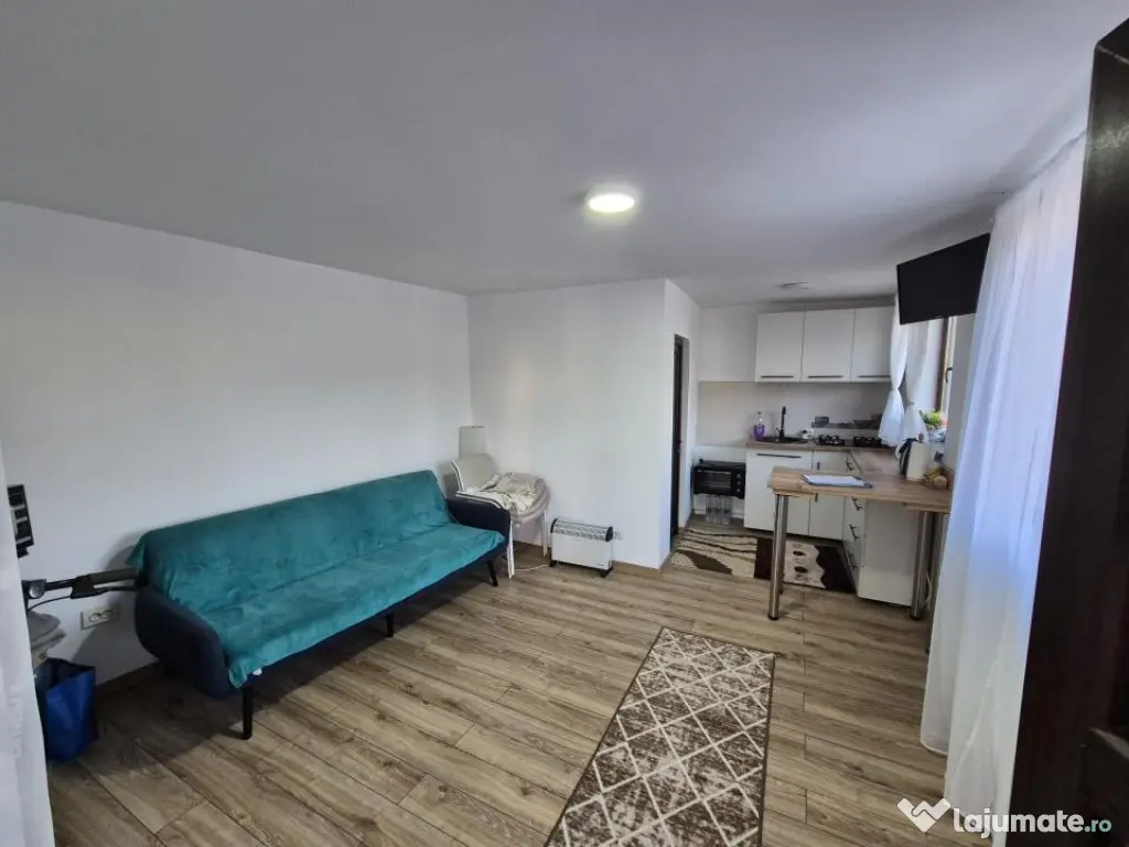 Casa 4 cam 200mp, caramida teren 509 mp mobilata zona Centr 