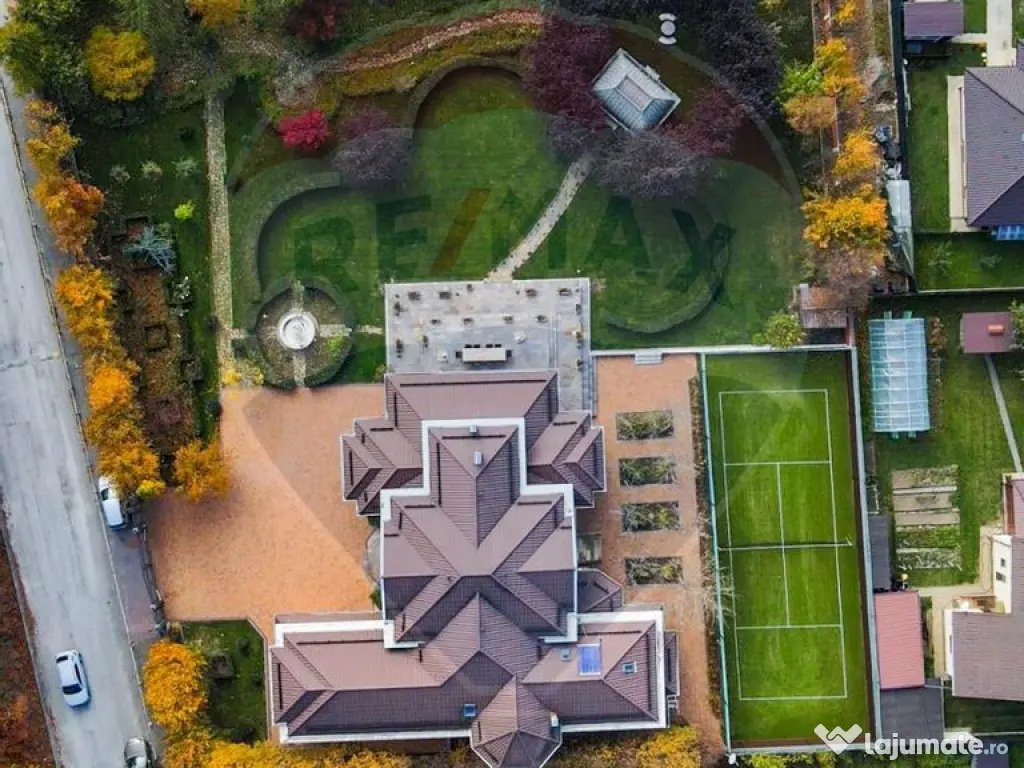 Bijuterie arhitecturală unică | teren de tenis | finisa... 