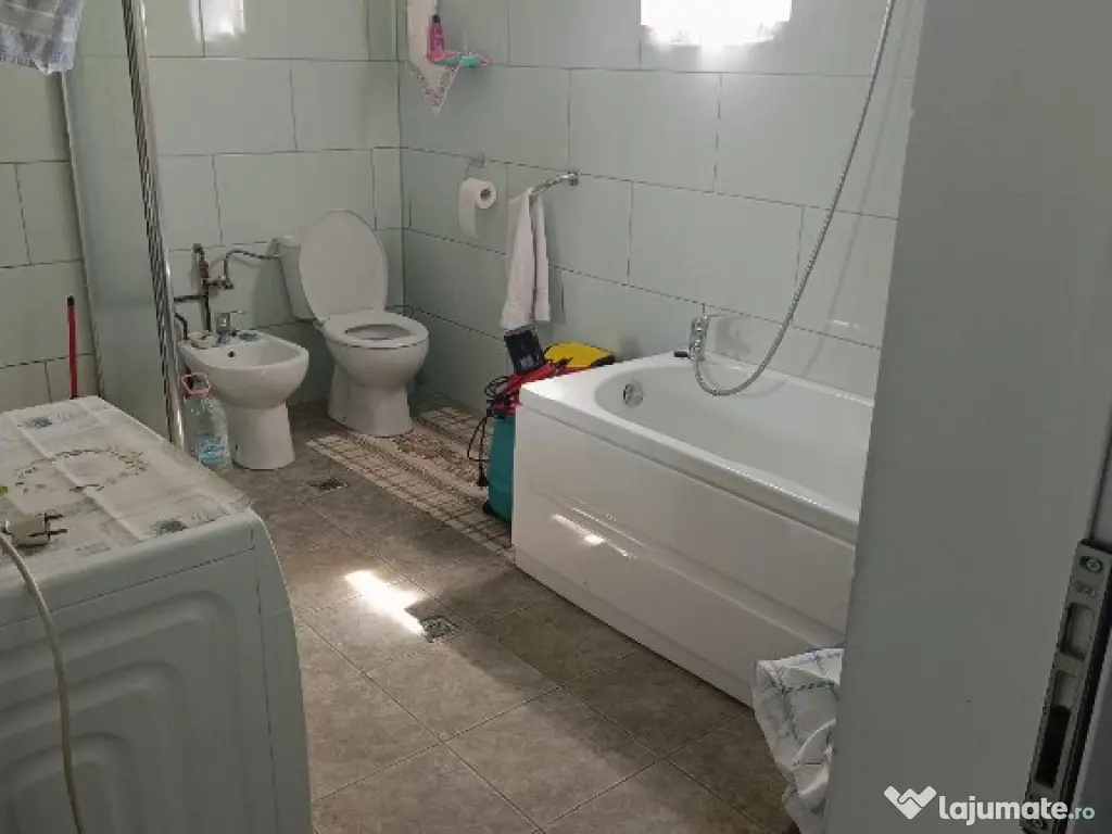 Casa zona Unirea la iesire