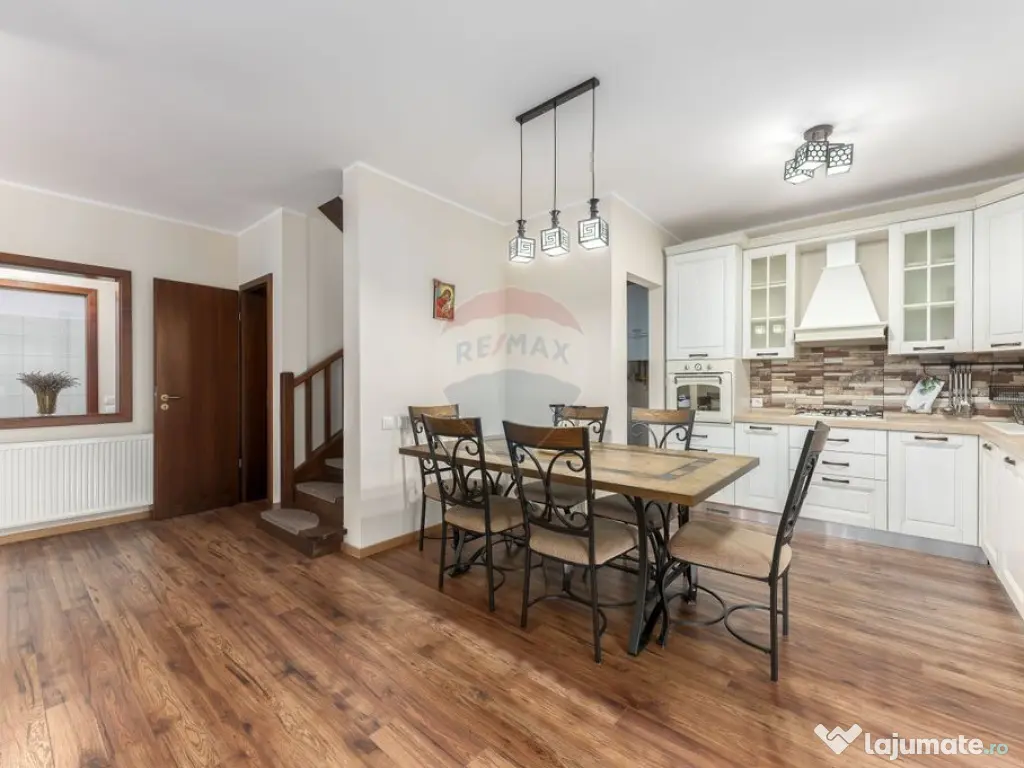 VANZARE Vila individuala 4 camere in Paradisul Verde Corb... 