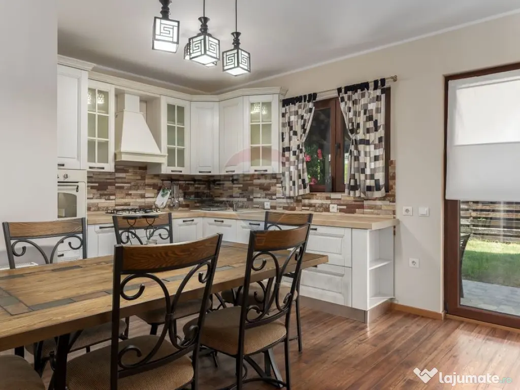 VANZARE Vila individuala 4 camere in Paradisul Verde Corb... 