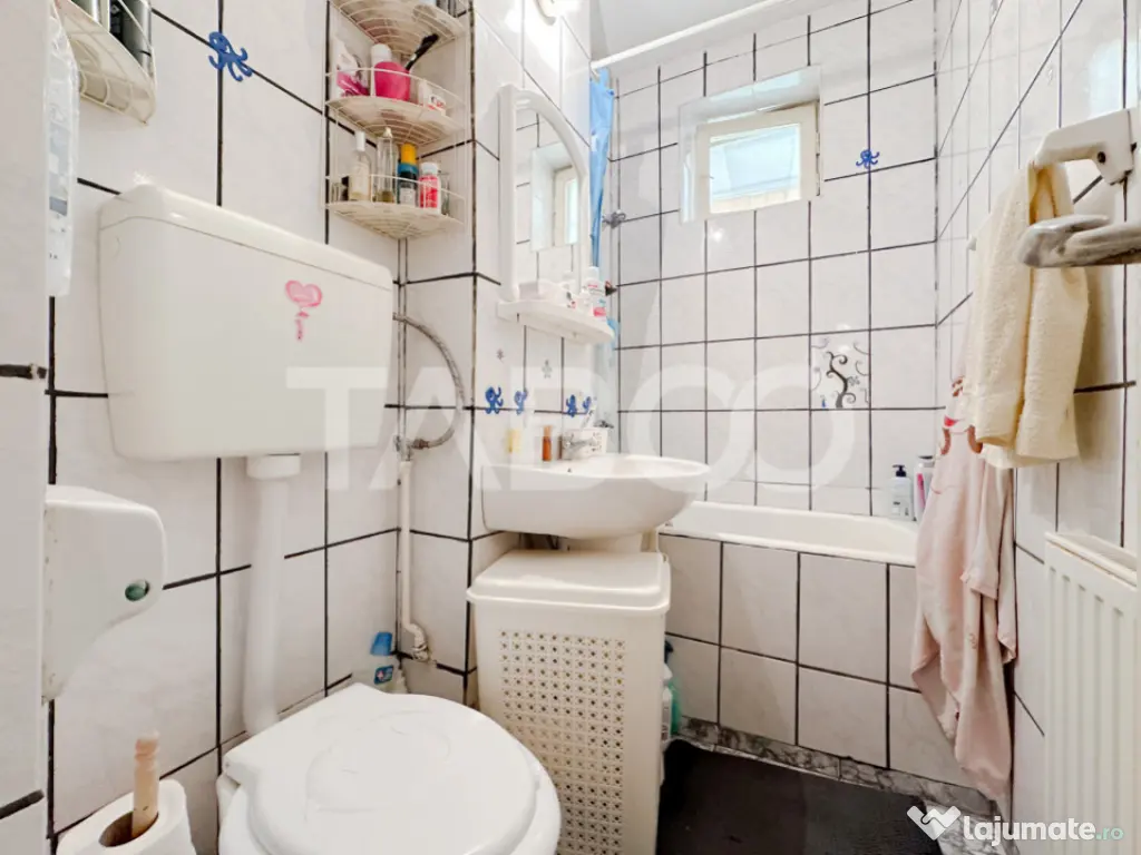 Apartament cu 2 camere in zona Mihai Viteazu retras de la st 