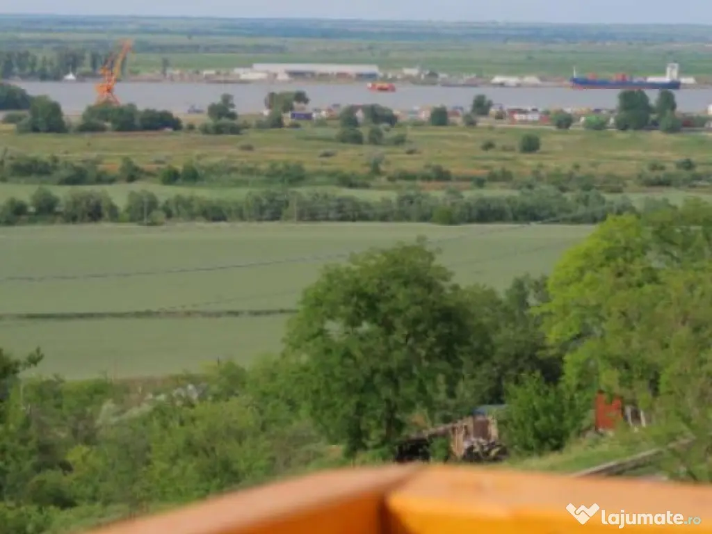 COMPLEX TURISTIC - oras Isaccea, judetul Tulcea, trecere bac 