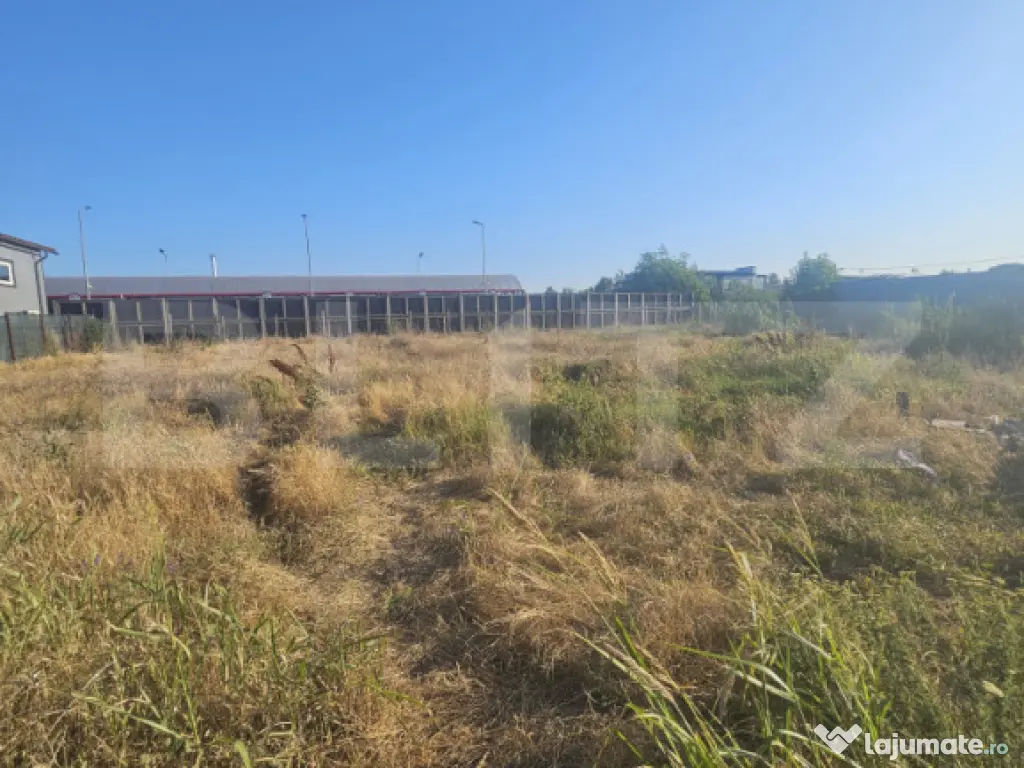 Teren intravilan 1898 mp,zona Restaurant AMBASADOR
