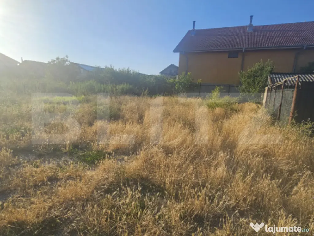 Teren intravilan 1898 mp,zona Restaurant AMBASADOR