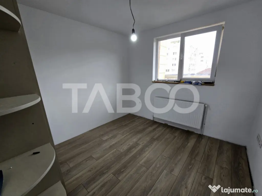 Apartament decomandat de vanare 4 camere balcon Vasile Aaron 