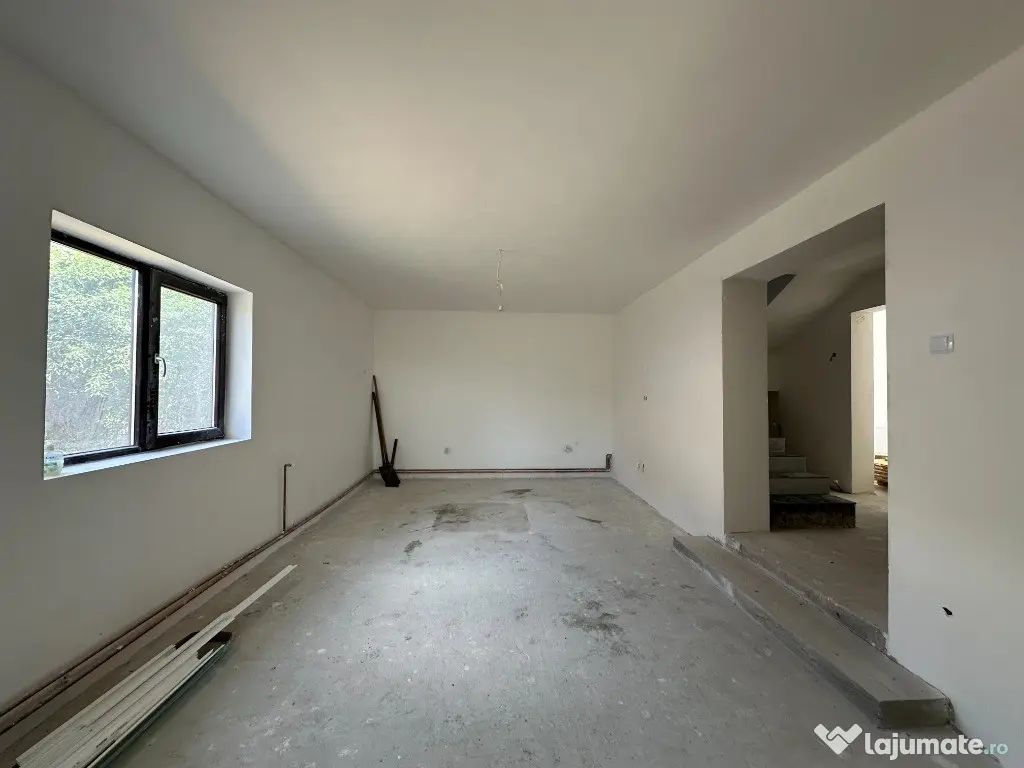 VIGAFON - Casa 5 camere Urlati