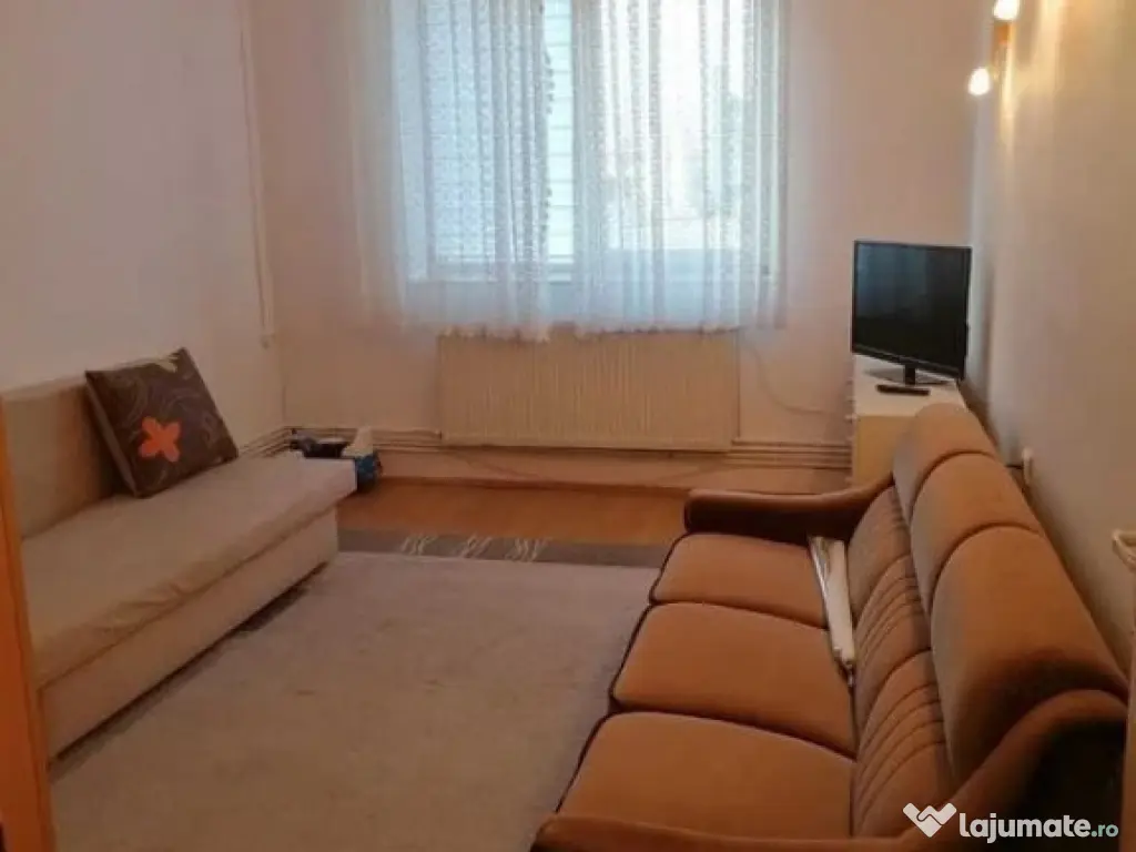 1 camera in zona Torantalului