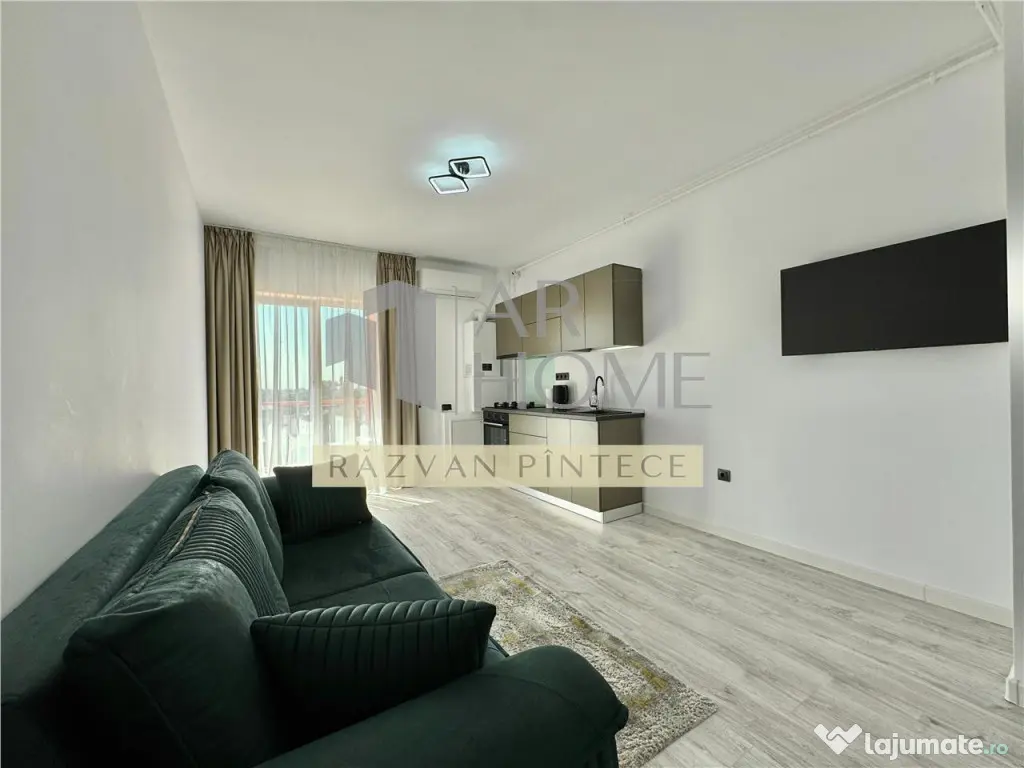 Apartament 3 camere de lux, prima , centrala termica, zona