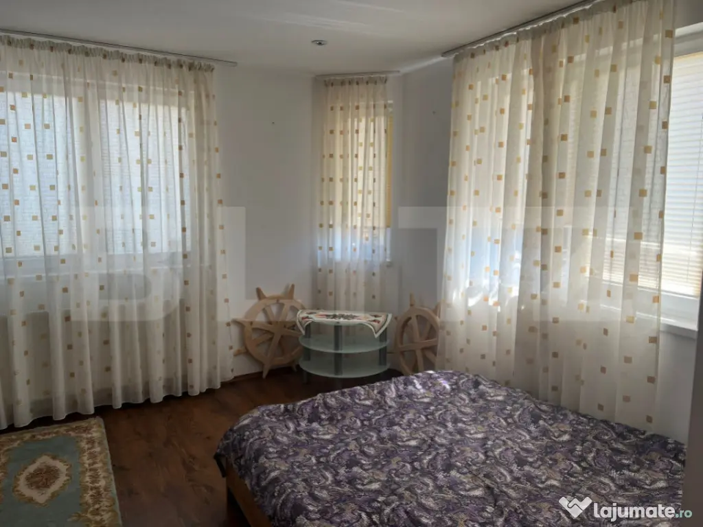 Casă 309 mp, teren 1083 mp, Rușii-Munți