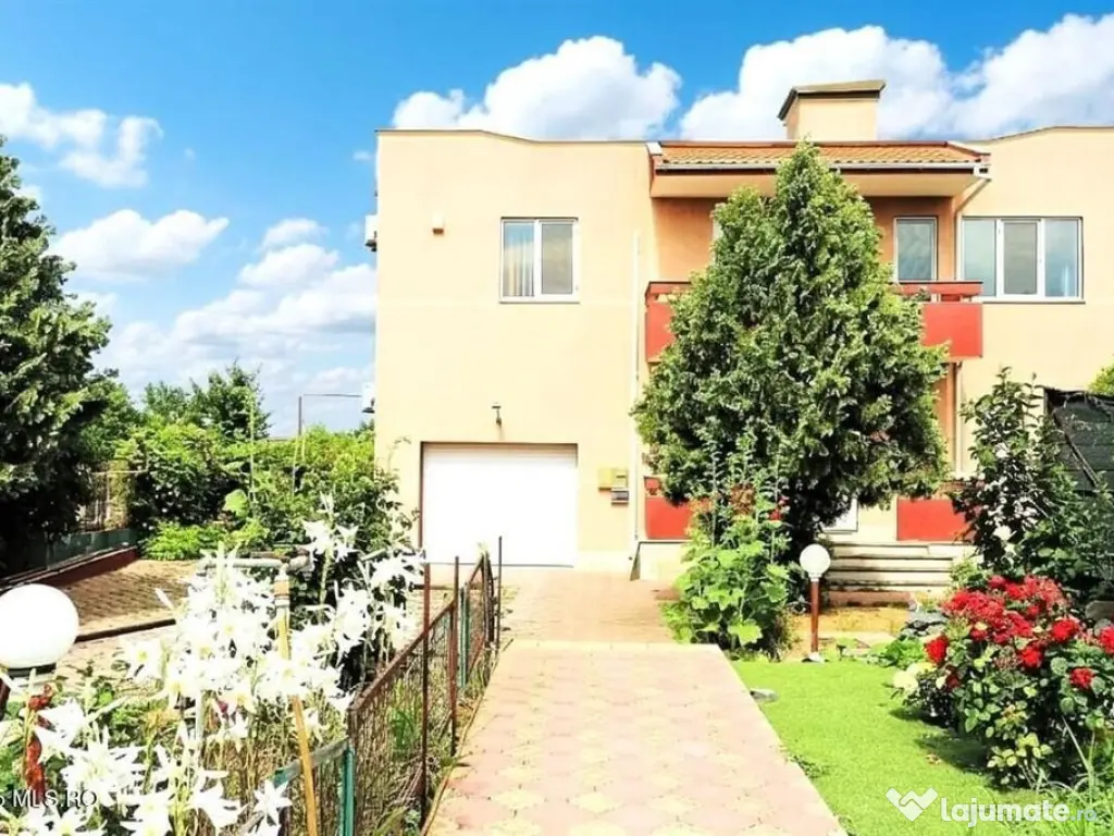 Ovidiu - Str. Nationala, Vila P+1E, teren 1094 mp, vedere...