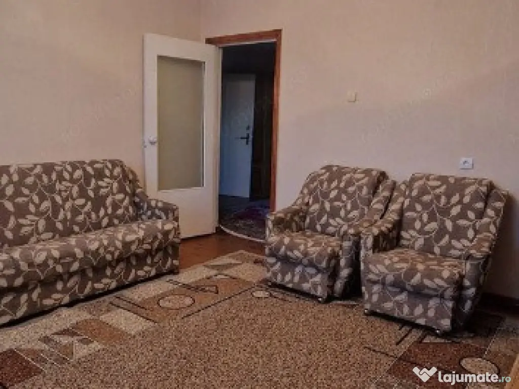 2 camere in zona Spitalului Judetean