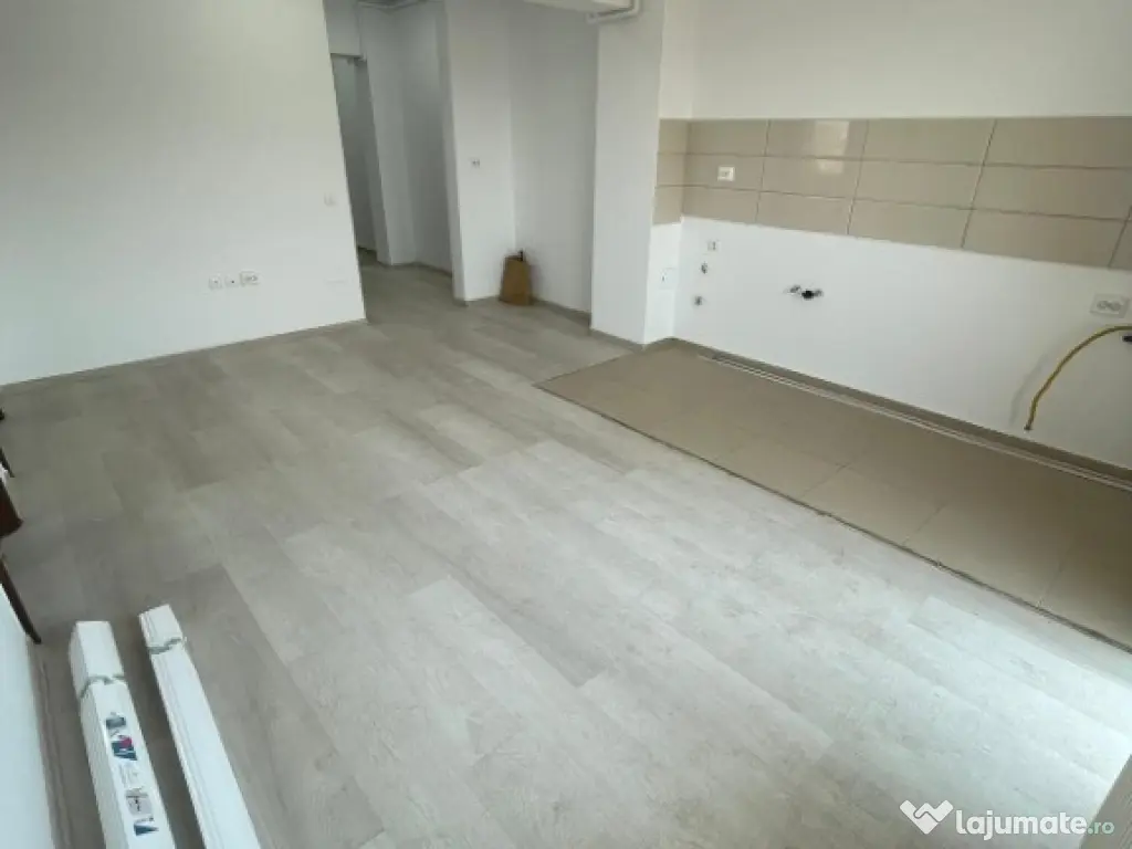 Apartament cu 3 camere | str. Smaraldului | Loc de parcare 