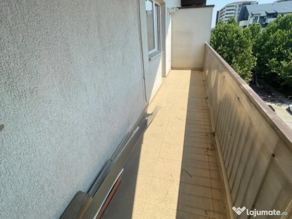 Apartament cu 3 camere | str. Smaraldului | Loc de parcare 