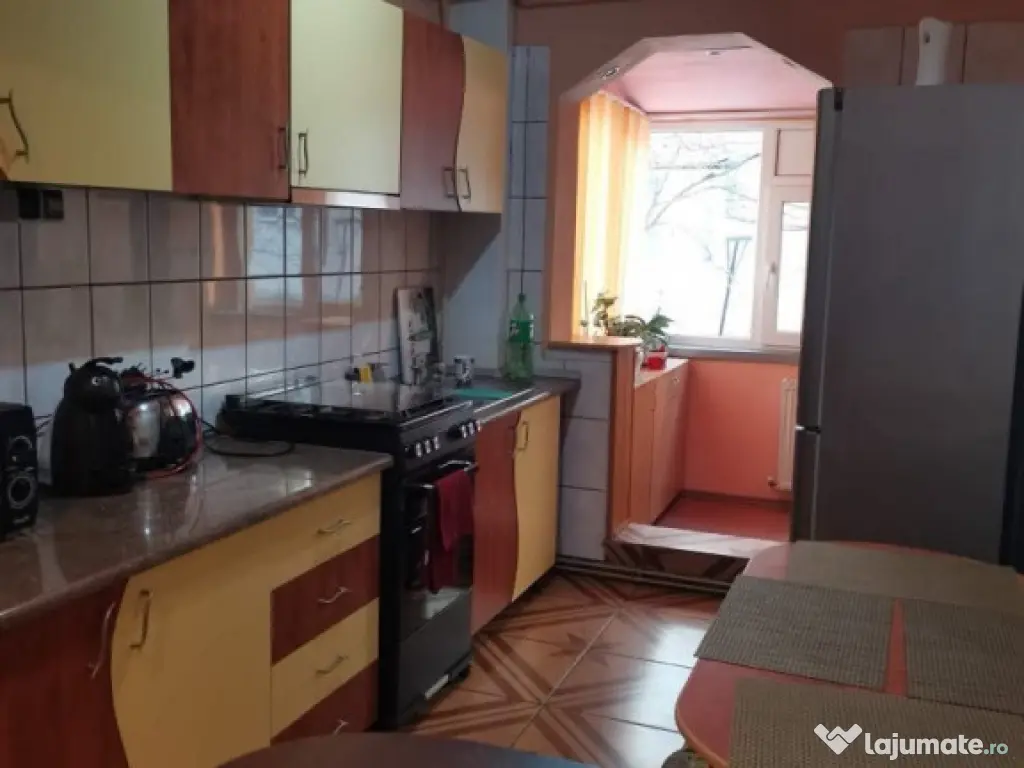 Apartament 2 camere Tractorul 