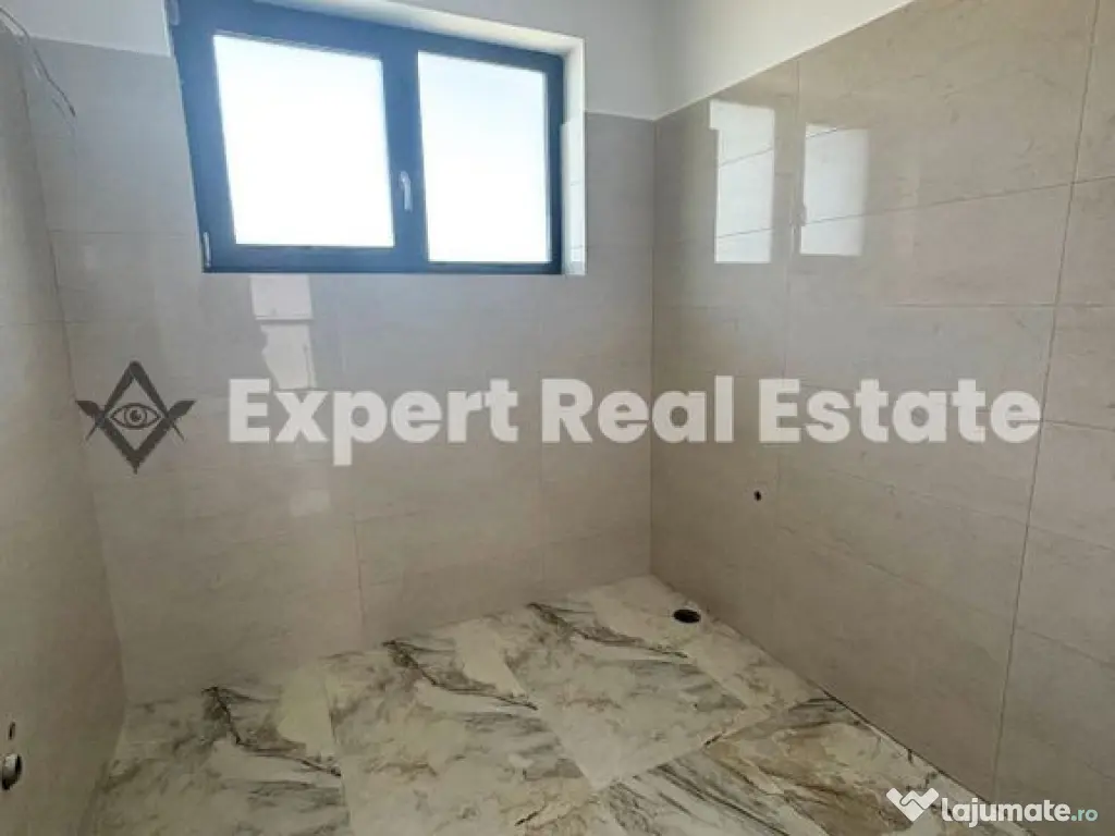 VILA INDIVIDUALA-CORBEANCA -LAGUNA ALBASTRA 