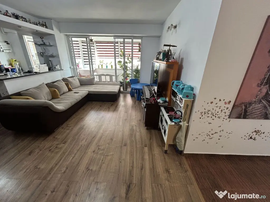 Apartament 3 camere Tomis Nord 