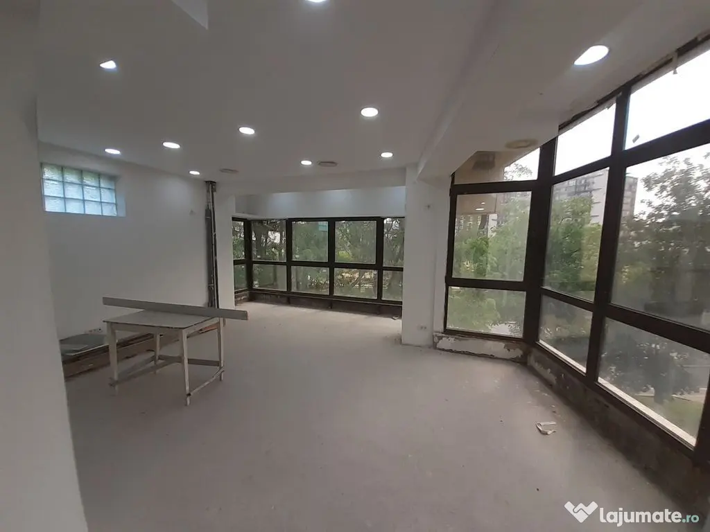 Cladire birouri D+P+E+M in zona Titan 