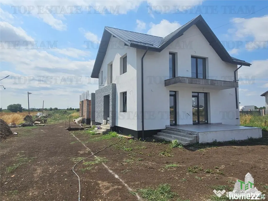 Vila premium 4 camere cu garaj in Ciorogarla