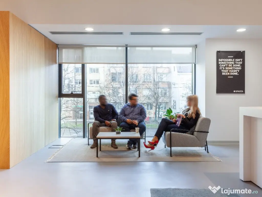 Spațiul de birou frumos proiectat, în plan deschis, pentru 10 persoane