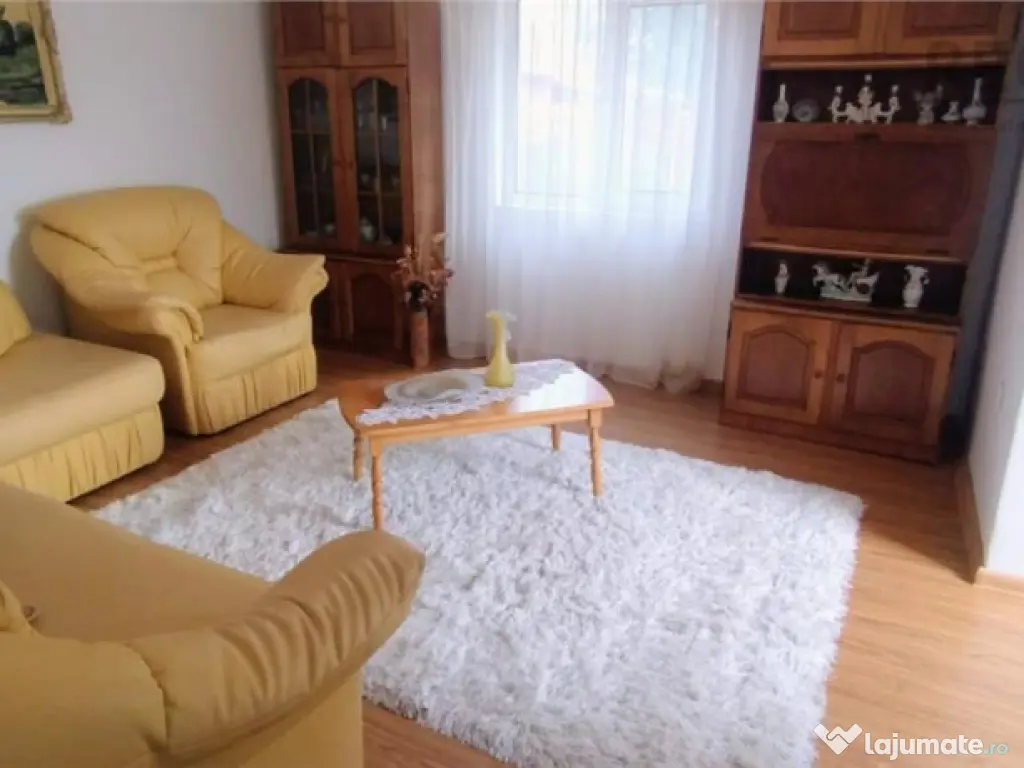 Casa renovata 4 camere cu teren 1800m Smeeni