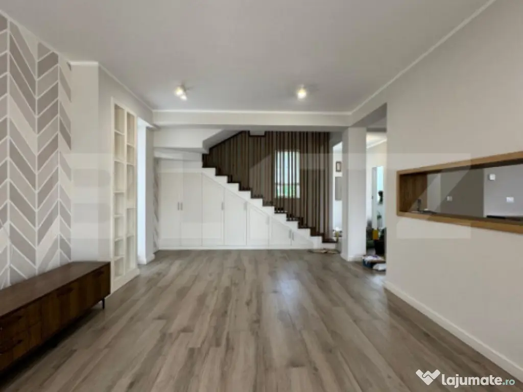 Casa individuala cu 4 camere, 515 mp teren, curte amenajata,