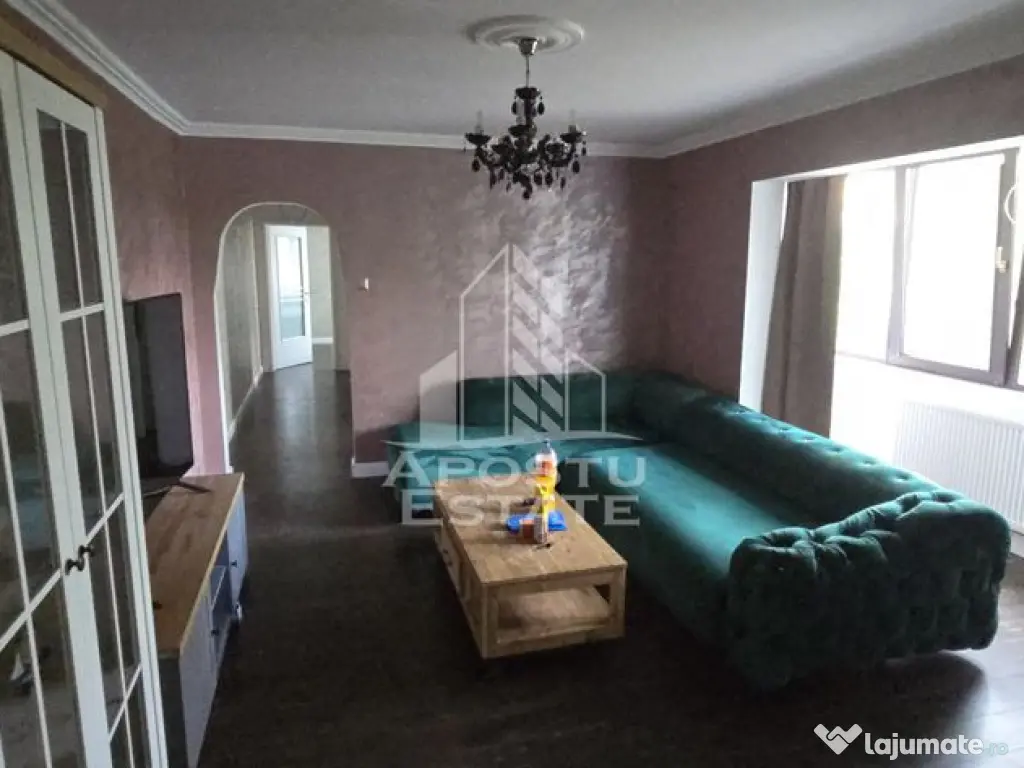 Apartament cu 3 camere in zona Circumvalatiunii cu centra... 