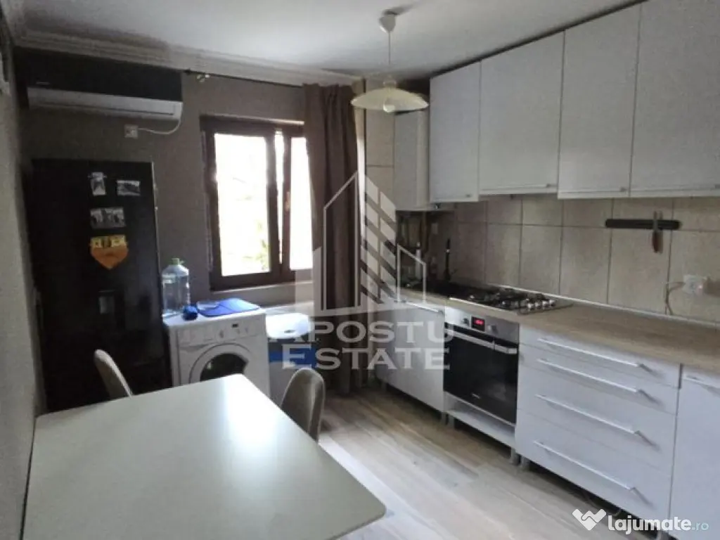 Apartament cu 3 camere in zona Circumvalatiunii cu centra... 