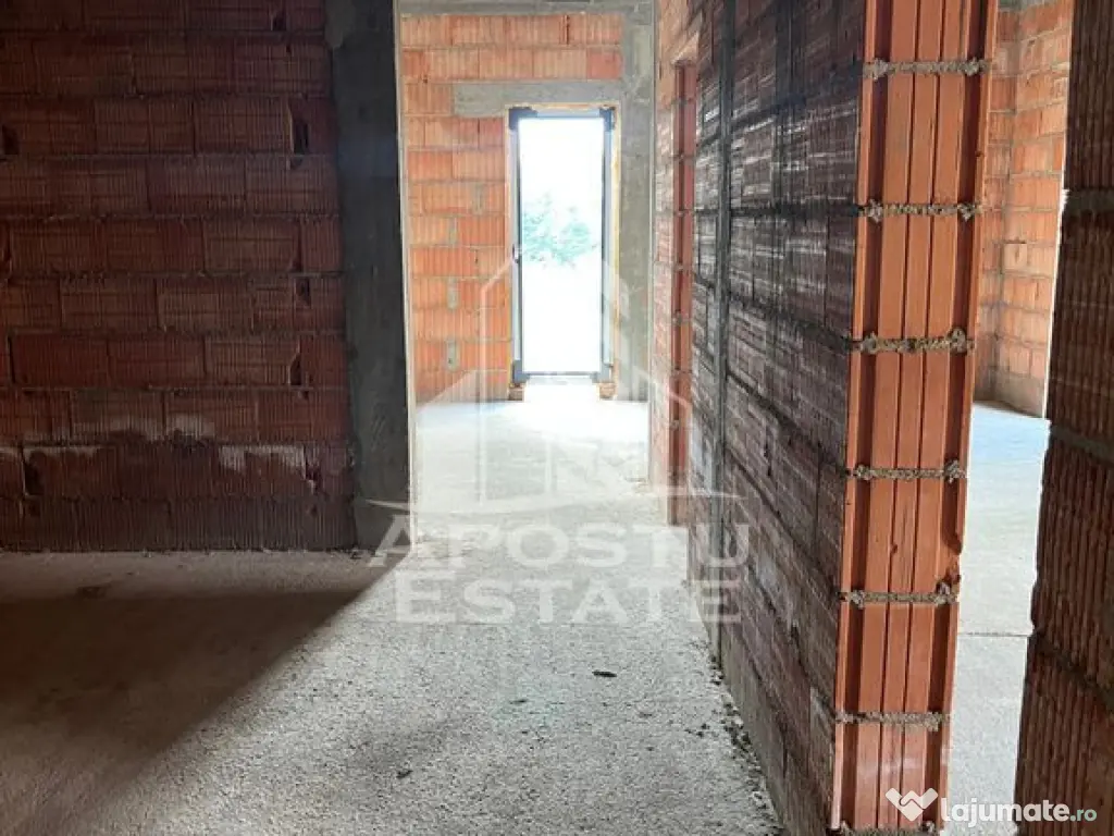 Casa individuala cu 4 camere si teren de 670 mp, Parta, c...