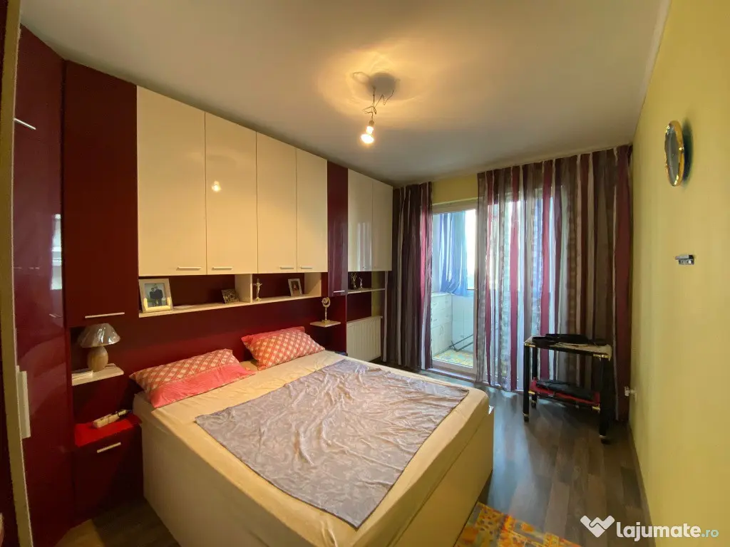 Apartament 3 camere, 72mp, etaj 1, parcare, zona Florilor