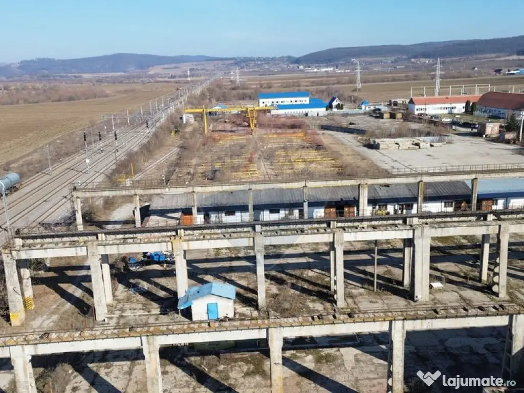 Spațiu industrial de 18.400mp teren plus facilitati indu...