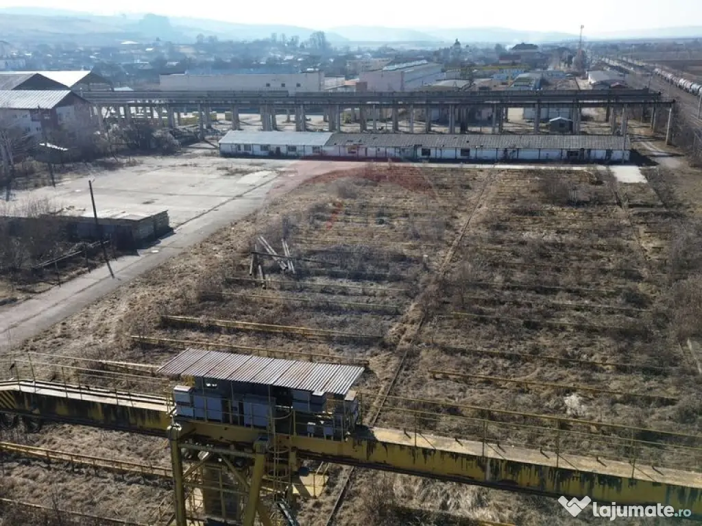 Spațiu industrial de 18.400mp teren plus facilitati indu...