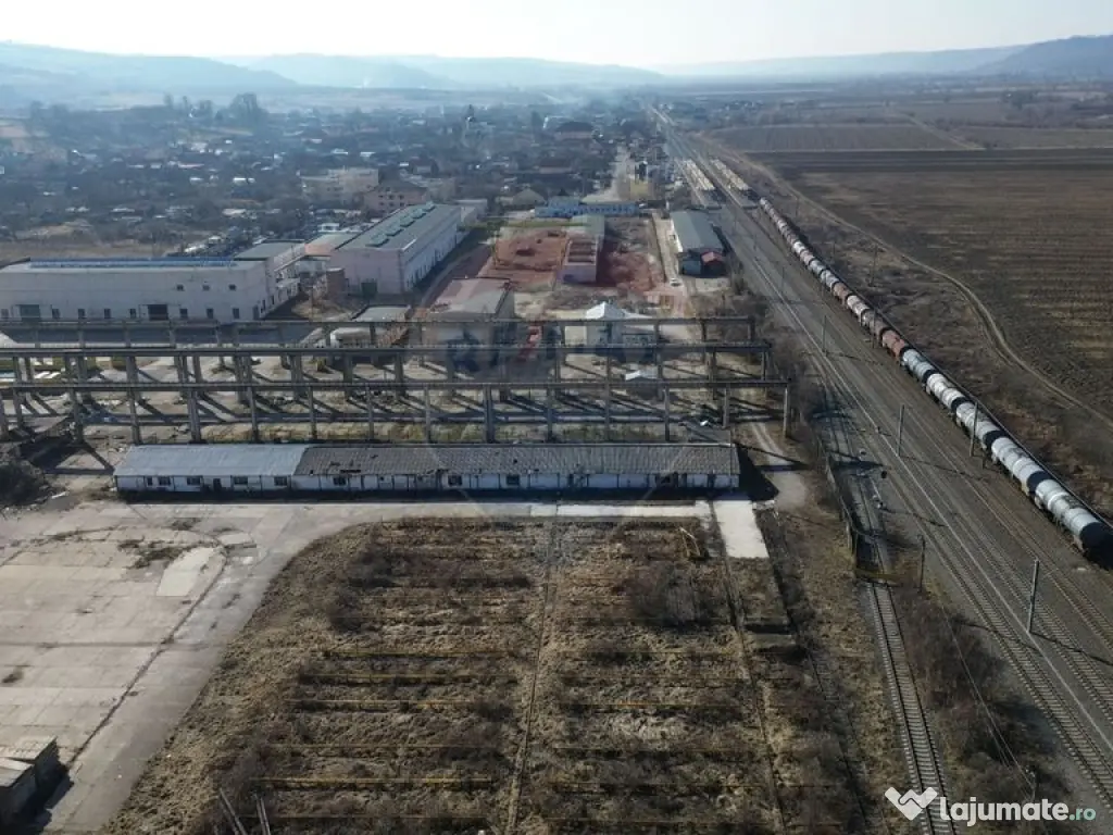 Spațiu industrial de 18.400mp teren plus facilitati indu...