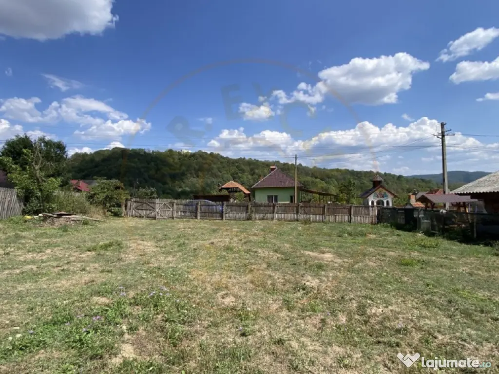 Teren 4000 mp intravilan loc. Aninoasa, jud Arges. Comision
