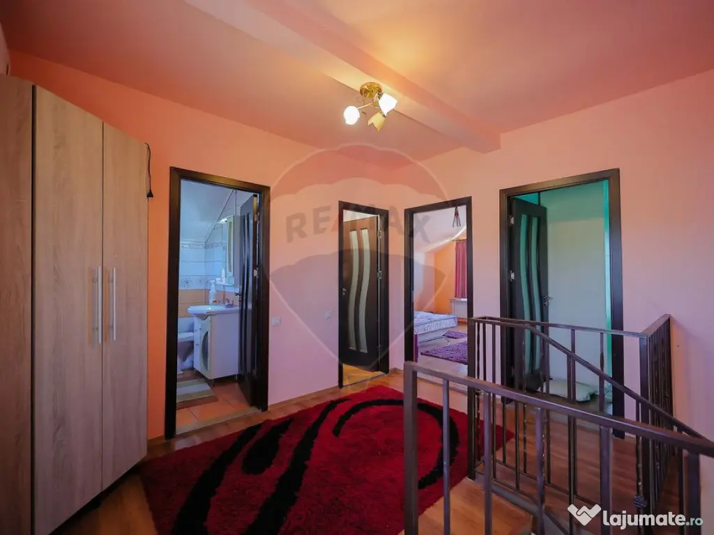 De vânzare casă cu 3 camere și teren 950 mp în Mihai ... 