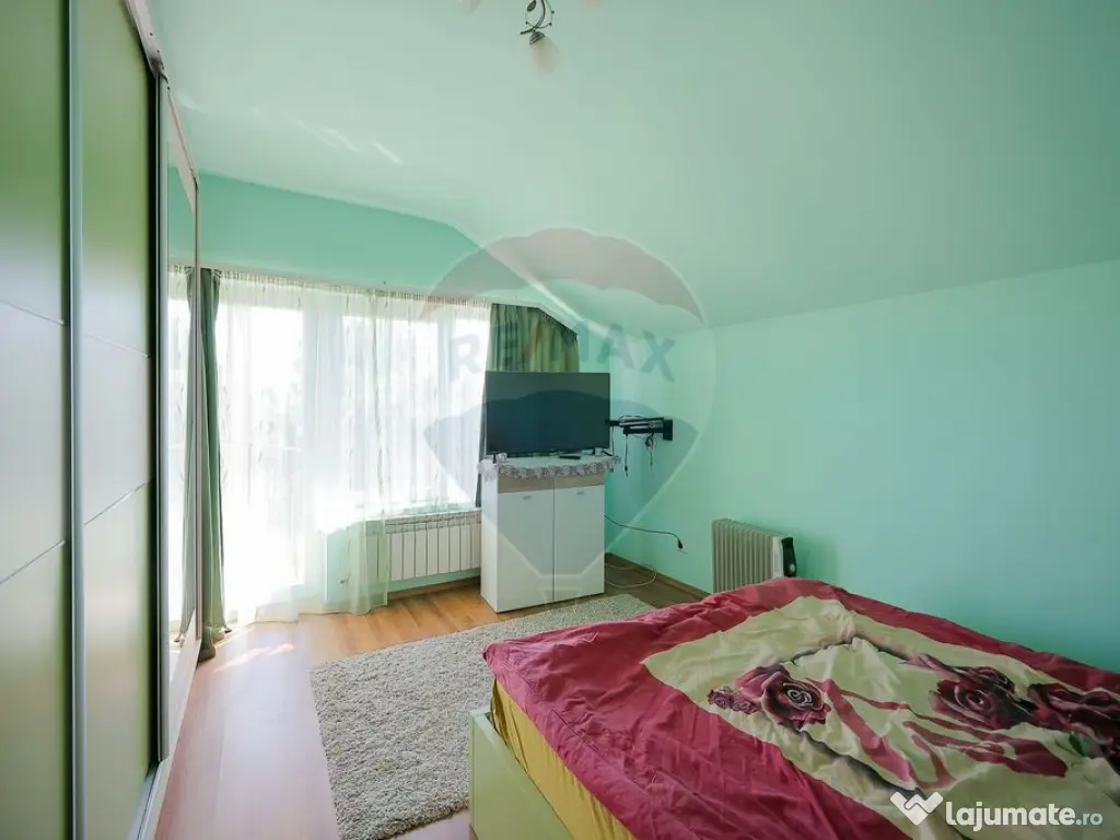 De vânzare casă cu 3 camere și teren 950 mp în Mihai ... 