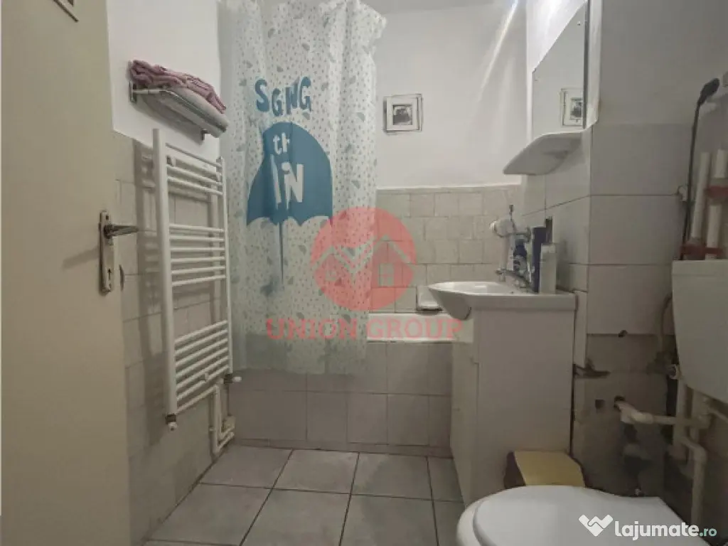 Apartament 3 camere, decomandat, Navodari
