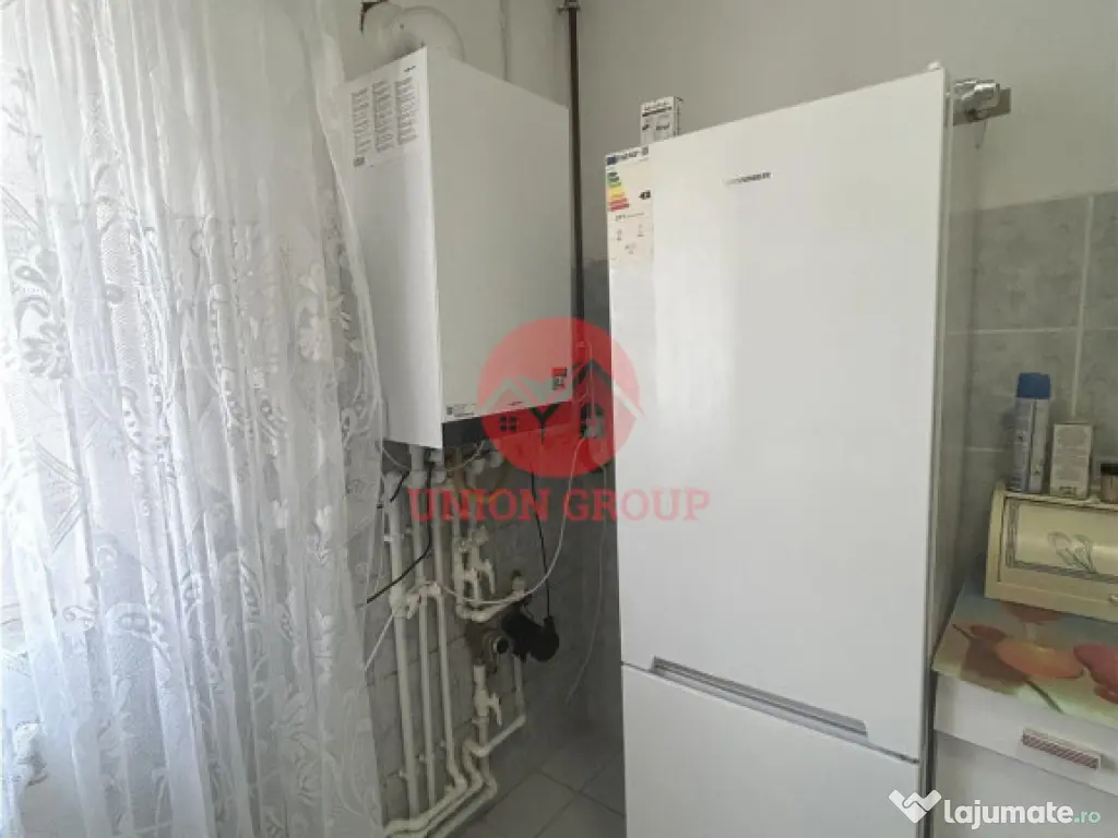 Apartament 3 camere, decomandat, Navodari